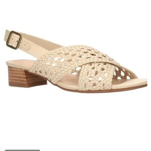 NWOT BELLA VITA Sahara slingback sandals,  natural woven